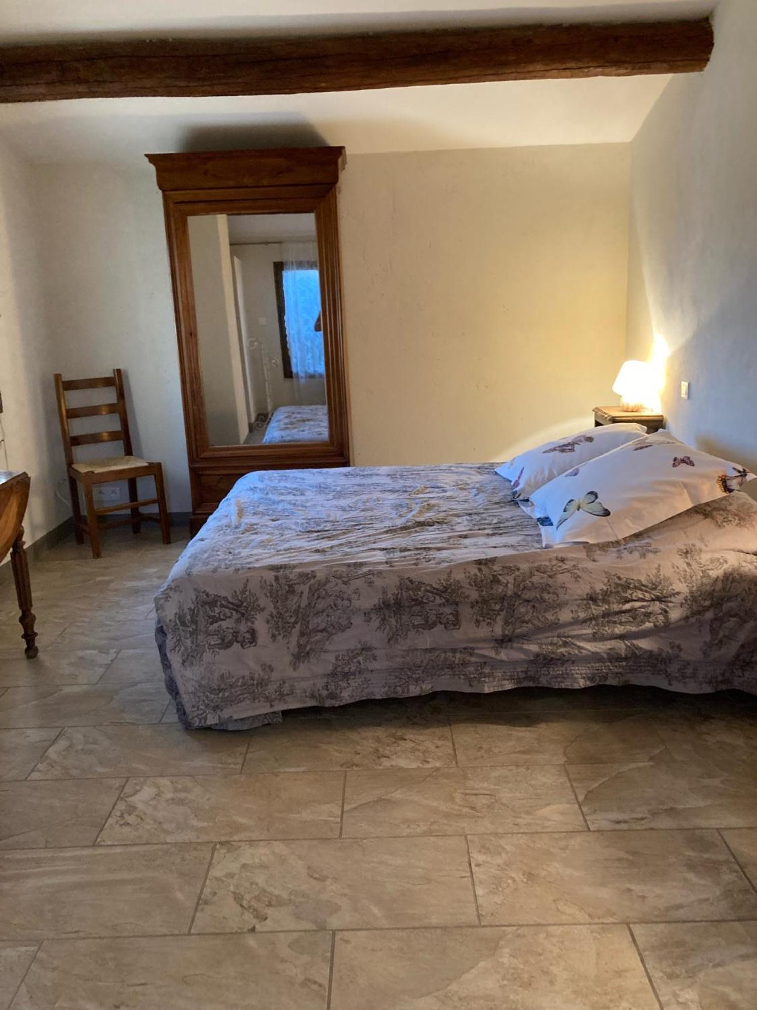 Villa La Petite Garrigue Mérindol Esterno foto