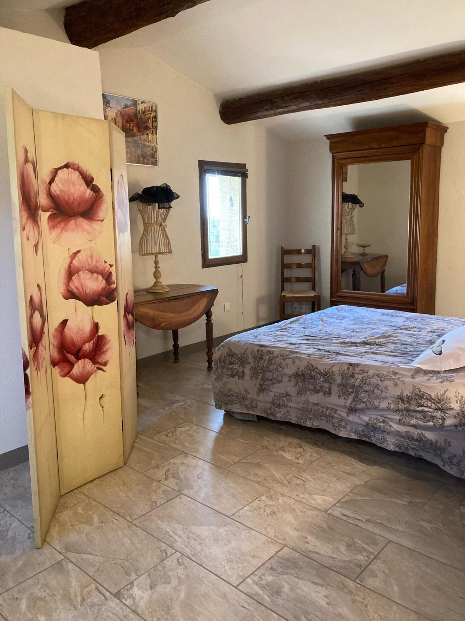 Villa La Petite Garrigue Mérindol Esterno foto