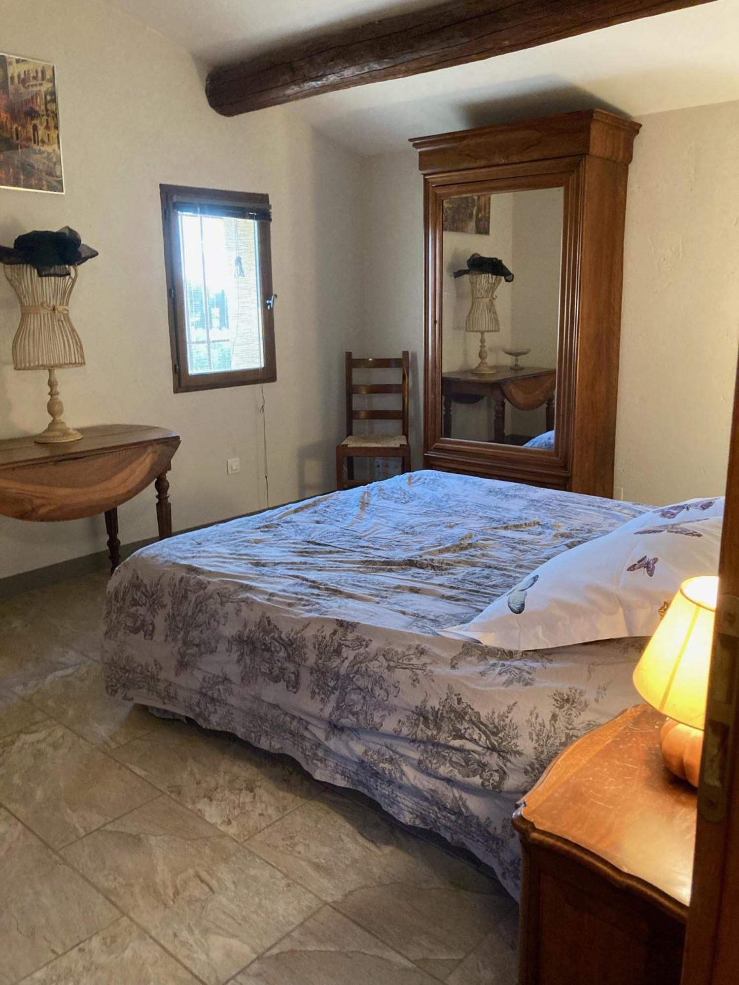 Villa La Petite Garrigue Mérindol Esterno foto